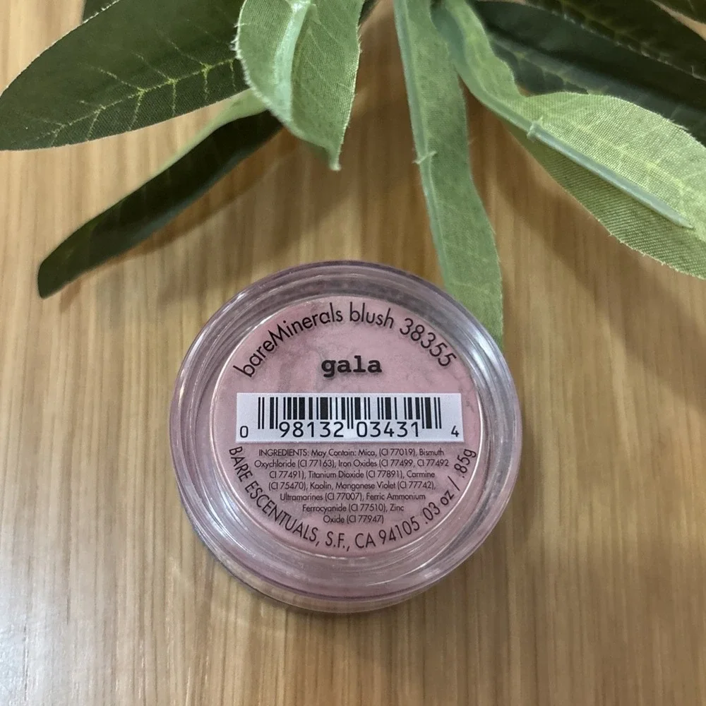 READ BIG SIZE i.d. bareMinerals GALA Loose Powder Eyeshadow Eye Color .03 Oz
